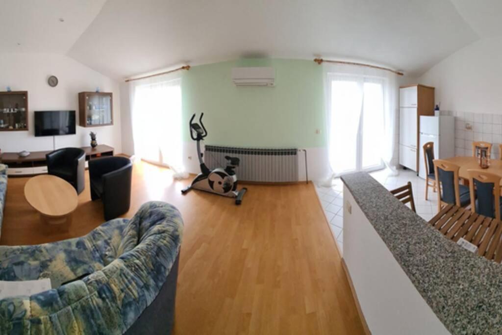 Mitros Apartment Малинська Екстер'єр фото