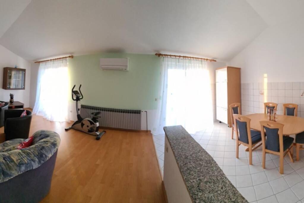 Mitros Apartment Малинська Екстер'єр фото
