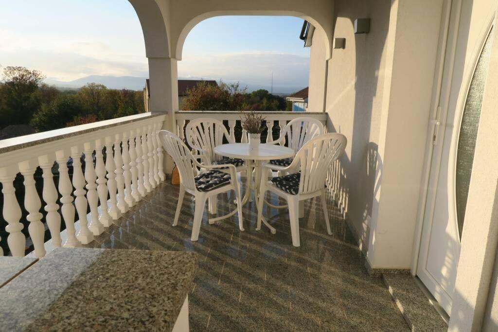 Mitros Apartment Малинська Екстер'єр фото