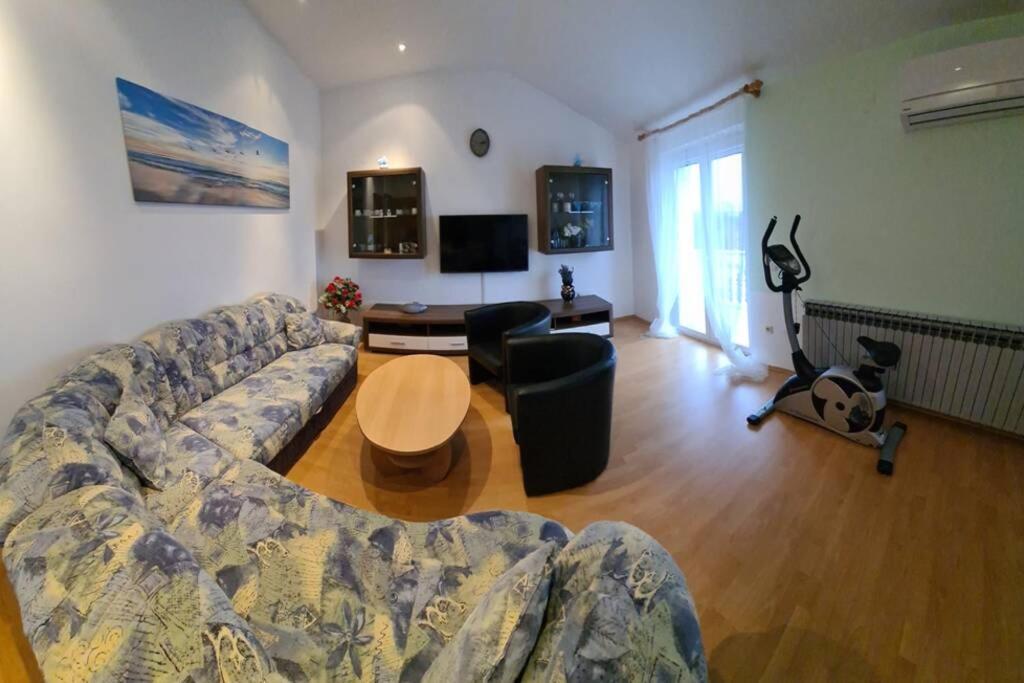 Mitros Apartment Малинська Екстер'єр фото